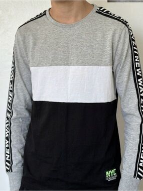H&M Grey White Black Colorblock Long-Sleeve Crewneck Tee
